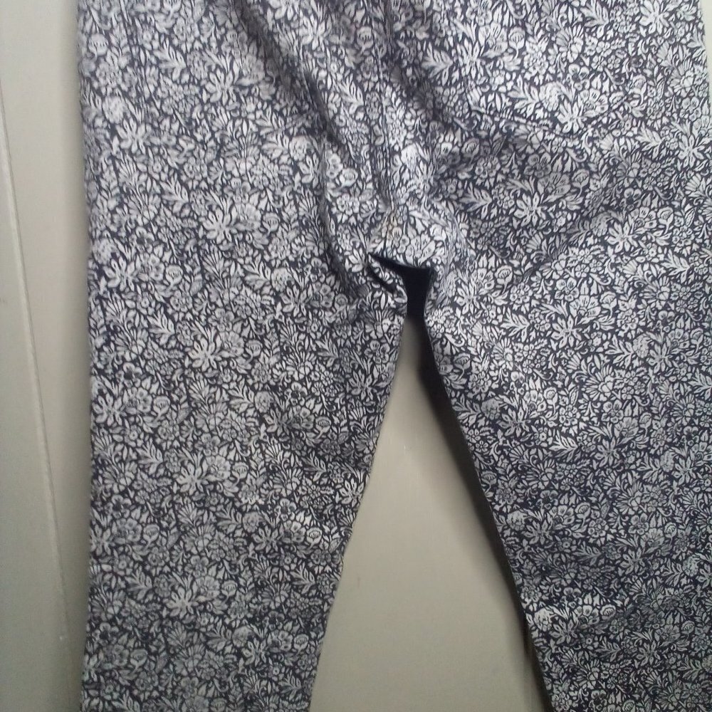 Ann Taylor Loft Pants 8 Cropped Zipper Pocket Ankle Floral - Picture 2 of 15